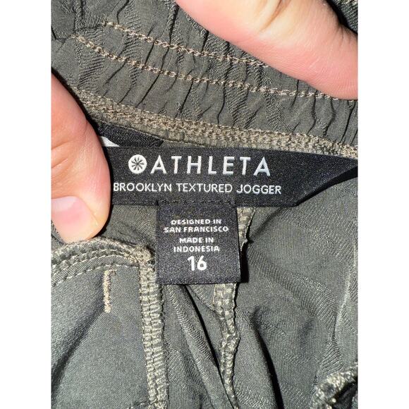 Athleta Women’s Brooklyn Textured High Rise Jogger In Olive Green Size 16 - Picture 4 of 6